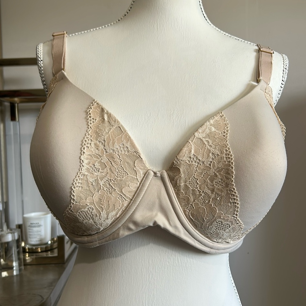 Soma 42D Embraceable Perfect Coverage Lace Detail Bra in Light Beige Tan Nude